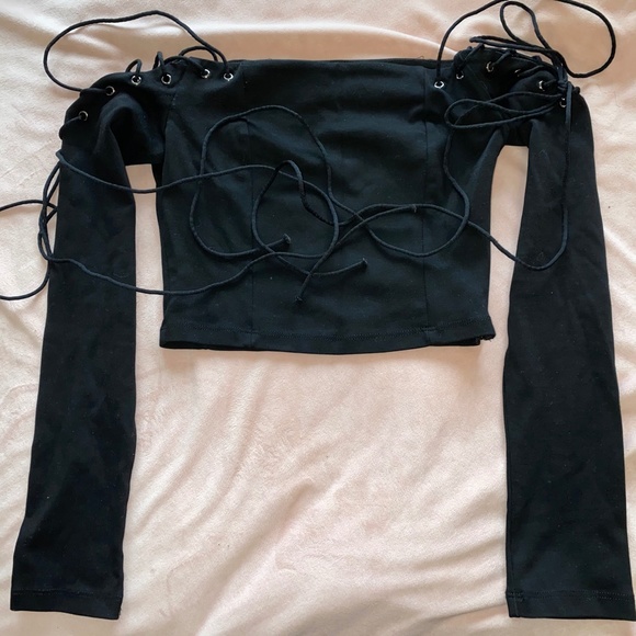 Stringy Strapless Crop Top - Picture 2 of 4